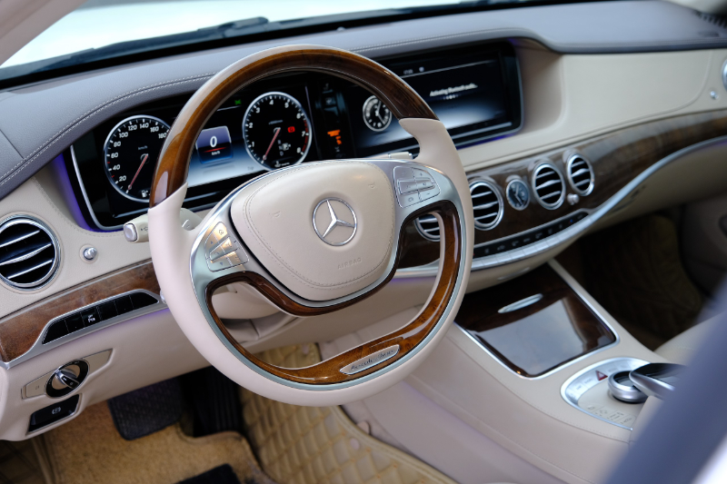 𝐌𝐞𝐫𝐜𝐞𝐝𝐞𝐬 𝐁𝐞𝐧𝐳 𝐒𝟒𝟎𝟎 𝟐𝟎𝟏𝟓 (𝐓𝐫𝐚̆́𝐧𝐠/𝐧𝐨̣̂𝐢 𝐭𝐡𝐚̂́𝐭 𝐤𝐞𝐦)