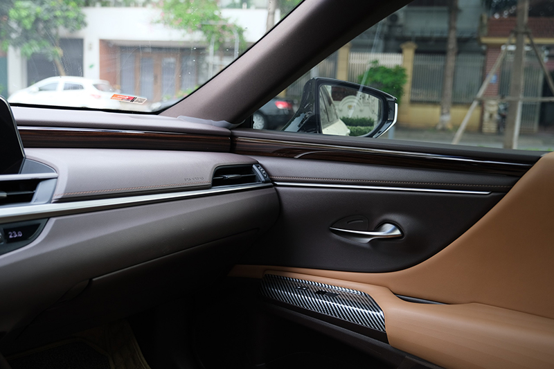 𝐋𝐞𝐱𝐮𝐬 𝐄𝐒𝟐𝟓𝟎 𝟐𝟎𝟐𝟎 𝐭𝐫𝐚̆́𝐧𝐠/𝐧𝐨̣̂𝐢 𝐭𝐡𝐚̂́𝐭 𝐧𝐚̂𝐮