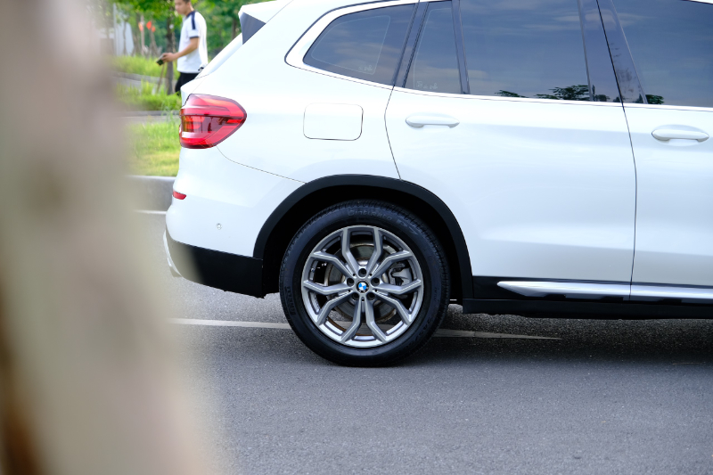 𝐁𝐌𝐖 𝐗𝟑 𝐗𝐝𝐫𝐢𝐯𝐞𝐫 𝟑𝟎𝐢 𝟐𝟎𝟏𝟗 (𝐓𝐫𝐚̆́𝐧𝐠/𝐧𝐨̣̂𝐢 𝐭𝐡𝐚̂́𝐭 𝐧𝐚̂𝐮)