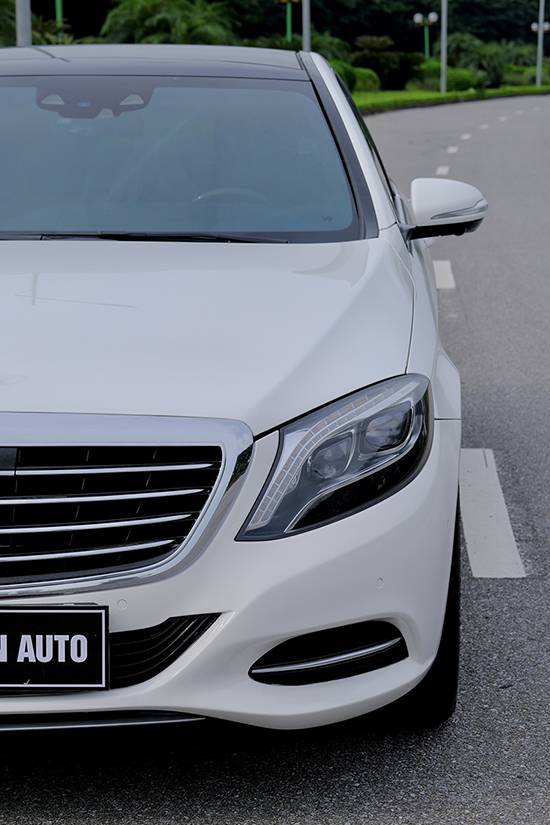 𝐌𝐞𝐫𝐜𝐞𝐝𝐞𝐬 𝐒𝟒𝟎𝟎 𝟐𝟎𝟏𝟓 (𝐓𝐫𝐚̆́𝐧𝐠/𝐧𝐨̣̂𝐢 𝐭𝐡𝐚̂́𝐭 𝐧𝐚̂𝐮)