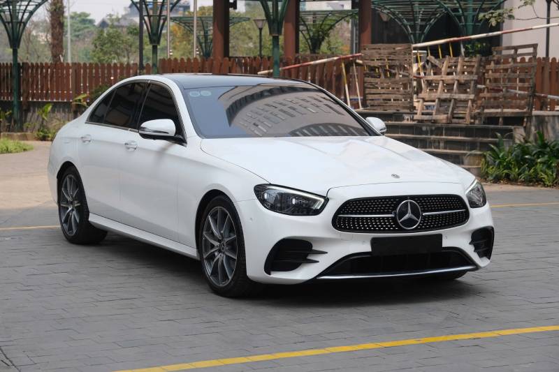 𝐌𝐞𝐫𝐜𝐞𝐝𝐞𝐬 𝐁𝐞𝐧𝐳 𝐄𝟑𝟎𝟎 𝐀𝐌𝐆 𝟐𝟎𝟐𝟏 (𝐓𝐫𝐚̆́𝐧𝐠 | 𝐍𝐨̣̂𝐢 𝐭𝐡𝐚̂́𝐭 𝐧𝐚̂𝐮)