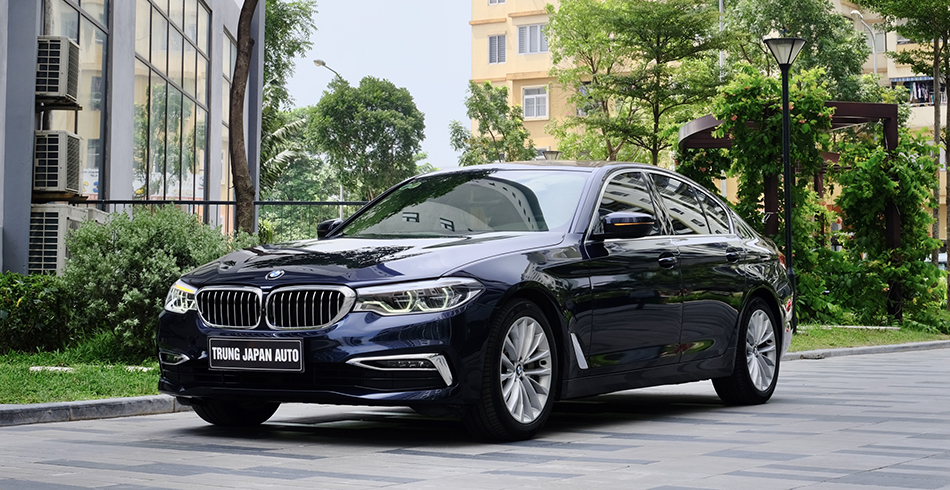 𝐁𝐌𝐖 𝟓𝟑𝟎𝐢 𝐋𝐮𝐱𝐮𝐫𝐲 𝐋𝐢𝐧𝐞 𝟐𝟎𝟏𝟗 (Xanh đen/nội thất nâu)