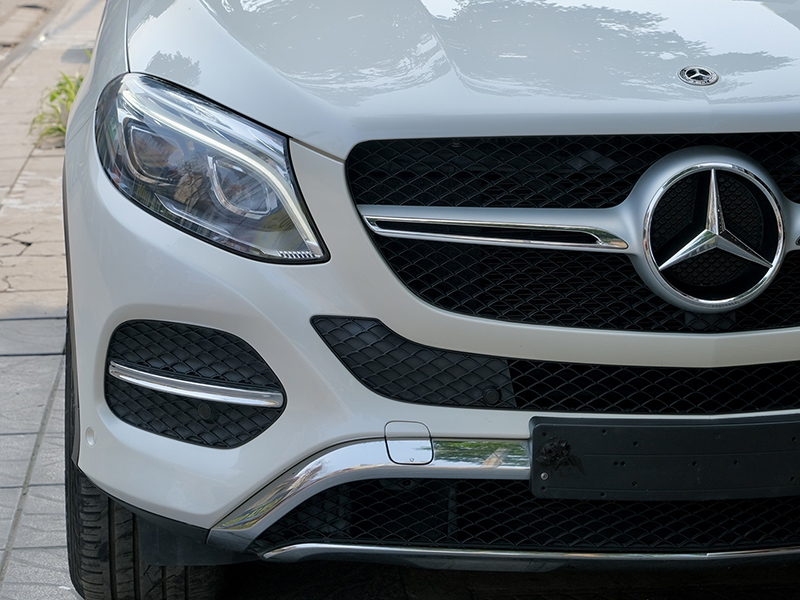 𝐌𝐞𝐫𝐜𝐞𝐝𝐞𝐬 𝐁𝐞𝐧𝐳 𝐆𝐋𝐄𝟒𝟎𝟎 𝐂𝐨𝐮𝐩𝐞 𝟐𝟎𝟏𝟖 (𝐓𝐫𝐚̆́𝐧𝐠/𝐧𝐨̣̂𝐢 𝐭𝐡𝐚̂́𝐭 𝐤𝐞𝐦)