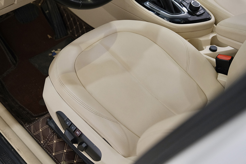 𝐁𝐌𝐖 𝟐𝟏𝟖𝐢 𝐀𝐜𝐭𝐢𝐯𝐞𝐓𝐨𝐮𝐫𝐞𝐫 𝟐𝟎𝟏𝟓 (𝐓𝐫𝐚̆́𝐧𝐠/𝐧𝐨̣̂𝐢 𝐭𝐡𝐚̂́𝐭 𝐤𝐞𝐦)