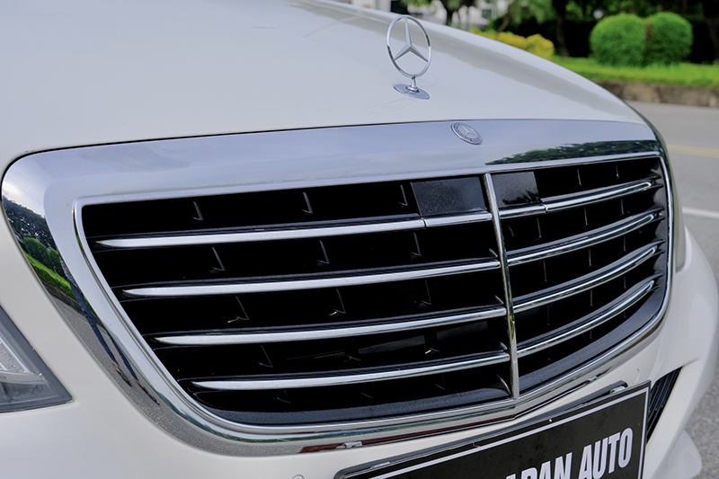 𝐌𝐞𝐫𝐜𝐞𝐝𝐞𝐬 𝐒𝟒𝟎𝟎 𝟐𝟎𝟏𝟓 (𝐓𝐫𝐚̆́𝐧𝐠/𝐧𝐨̣̂𝐢 𝐭𝐡𝐚̂́𝐭 𝐧𝐚̂𝐮)