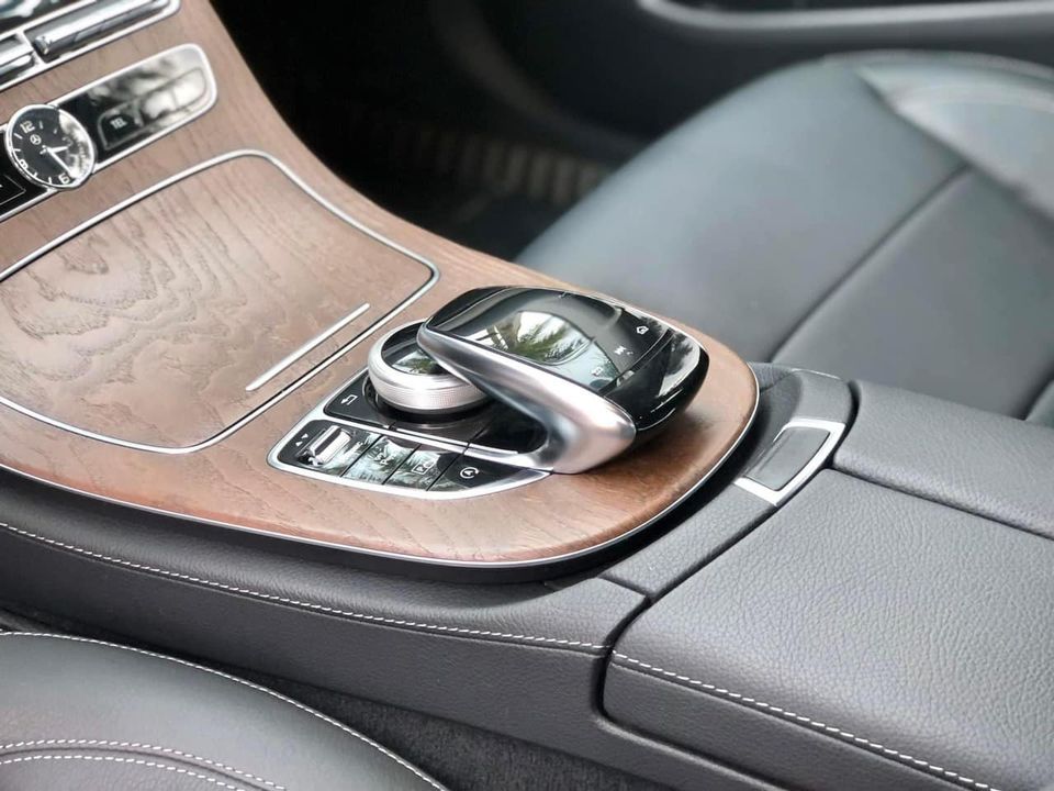 Mercedes E200 2019 Trắng