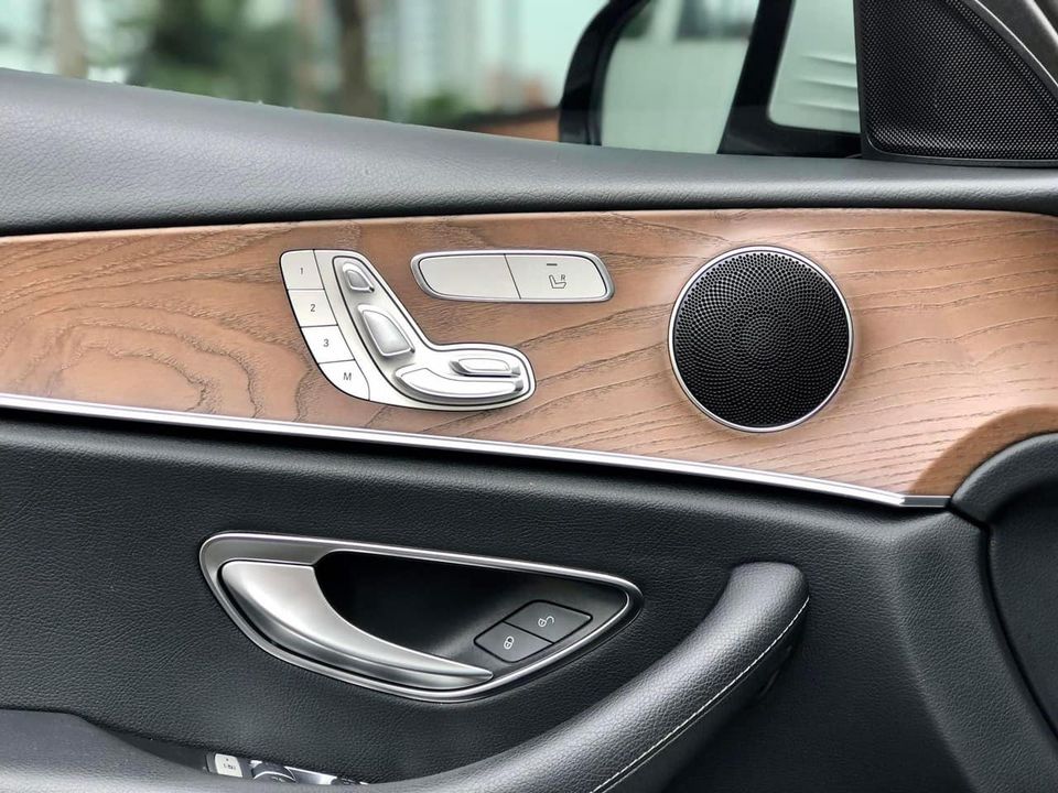 Mercedes E200 2019 Trắng