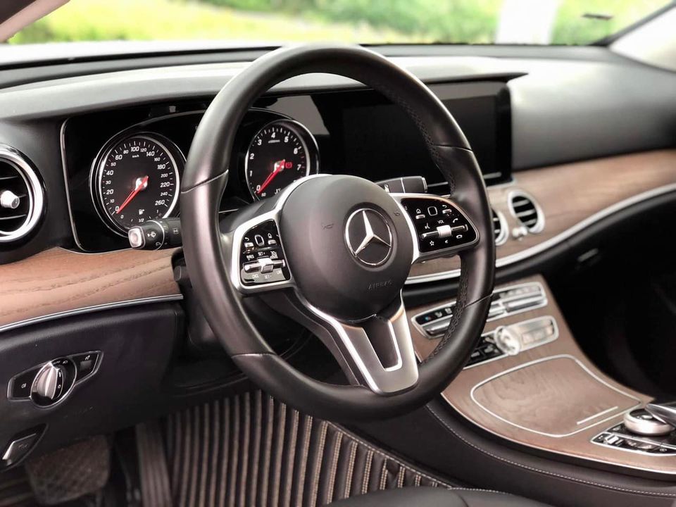 Mercedes E200 2019 Trắng