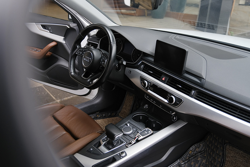 𝐀𝐮𝐝𝐢 𝐀𝟒 𝟐.𝟎 𝟐𝟎𝟏𝟔 (𝐓𝐫𝐚̆́𝐧𝐠/𝐧𝐨̣̂𝐢 𝐭𝐡𝐚̂́𝐭 𝐧𝐚̂𝐮)