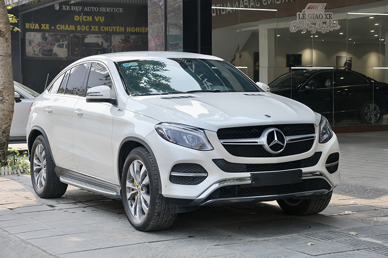 𝐌𝐞𝐫𝐜𝐞𝐝𝐞𝐬 𝐁𝐞𝐧𝐳 𝐆𝐋𝐄𝟒𝟎𝟎 𝐂𝐨𝐮𝐩𝐞 𝟐𝟎𝟏𝟖 (𝐓𝐫𝐚̆́𝐧𝐠/𝐧𝐨̣̂𝐢 𝐭𝐡𝐚̂́𝐭 𝐤𝐞𝐦)