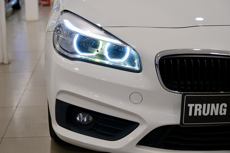 𝐁𝐌𝐖 𝟐𝟏𝟖𝐢 𝐀𝐜𝐭𝐢𝐯𝐞𝐓𝐨𝐮𝐫𝐞𝐫 𝟐𝟎𝟏𝟓 (𝐓𝐫𝐚̆́𝐧𝐠/𝐧𝐨̣̂𝐢 𝐭𝐡𝐚̂́𝐭 𝐤𝐞𝐦)