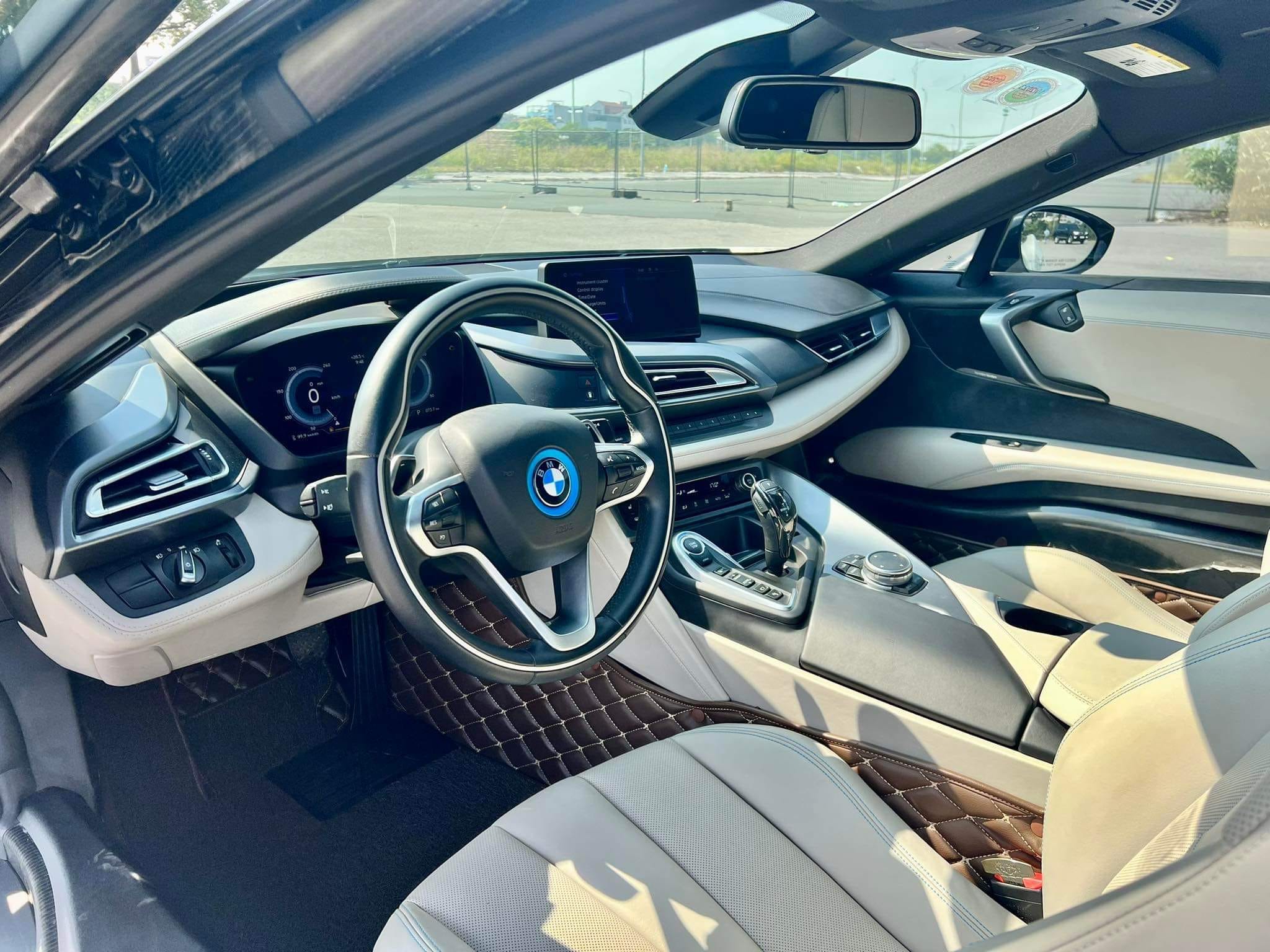 BMW i8 2016 Trắng
