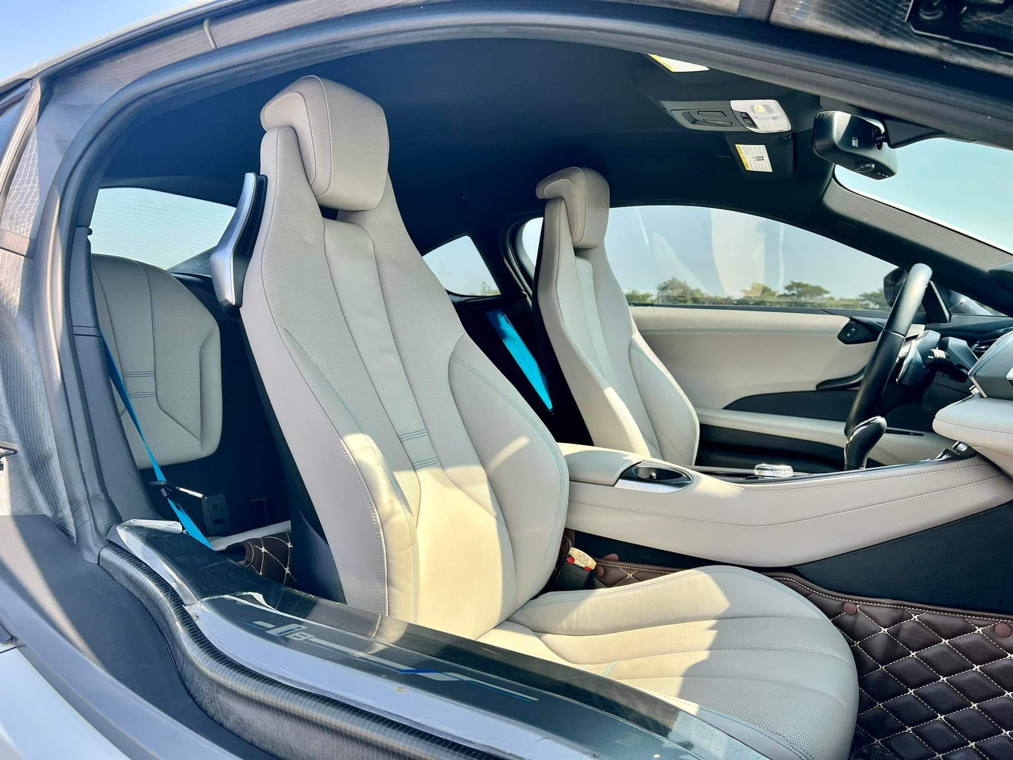 BMW i8 2016 Trắng