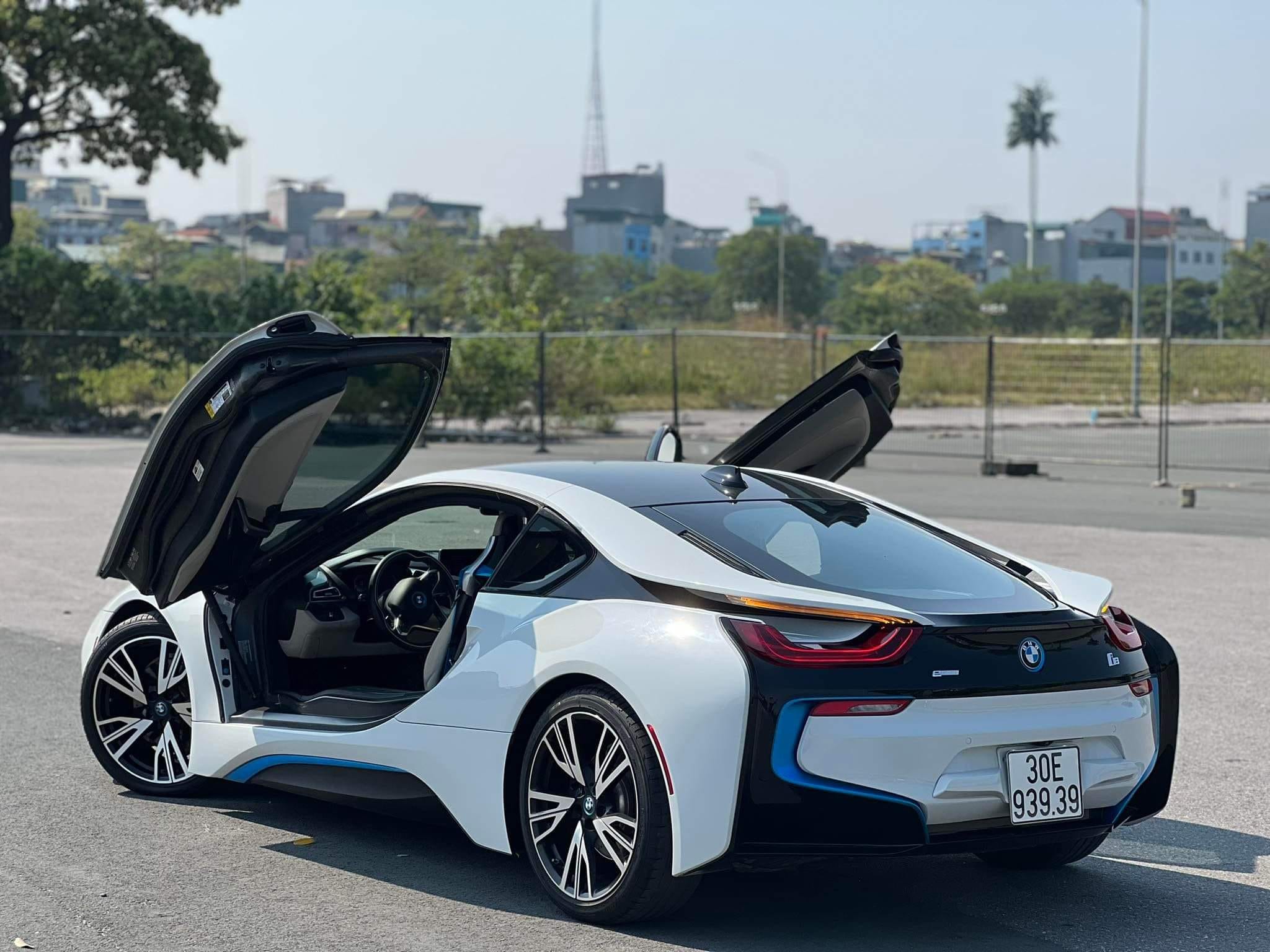 BMW i8 2016 Trắng