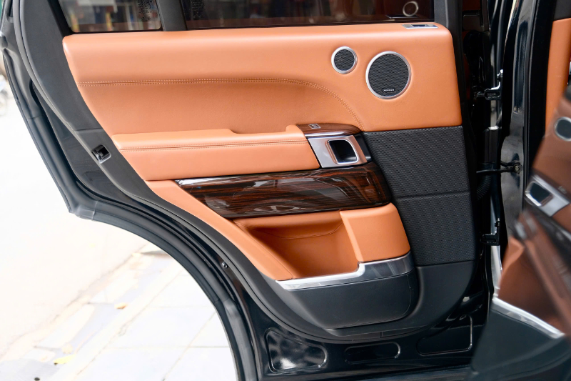 𝐑𝐚𝐧𝐠𝐞 𝐑𝐨𝐯𝐞𝐫 𝐀𝐮𝐭𝐨𝐛𝐢𝐨𝐠𝐫𝐚𝐩𝐡𝐲 𝐌𝐨𝐝𝐞𝐥 𝟐𝟎𝟏𝟒 (Đ𝐞𝐧 | 𝐧𝐨̣̂𝐢 𝐭𝐡𝐚̂́𝐭 𝐧𝐚̂𝐮)