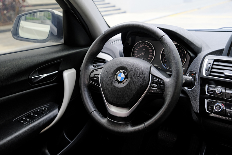 𝐁𝐌𝐖 𝟏𝟏𝟖𝐢 𝟐𝟎𝟏𝟔 (𝐓𝐫𝐚̆́𝐧𝐠/𝐧𝐨̣̂𝐢 𝐭𝐡𝐚̂́𝐭 đ𝐞𝐧)