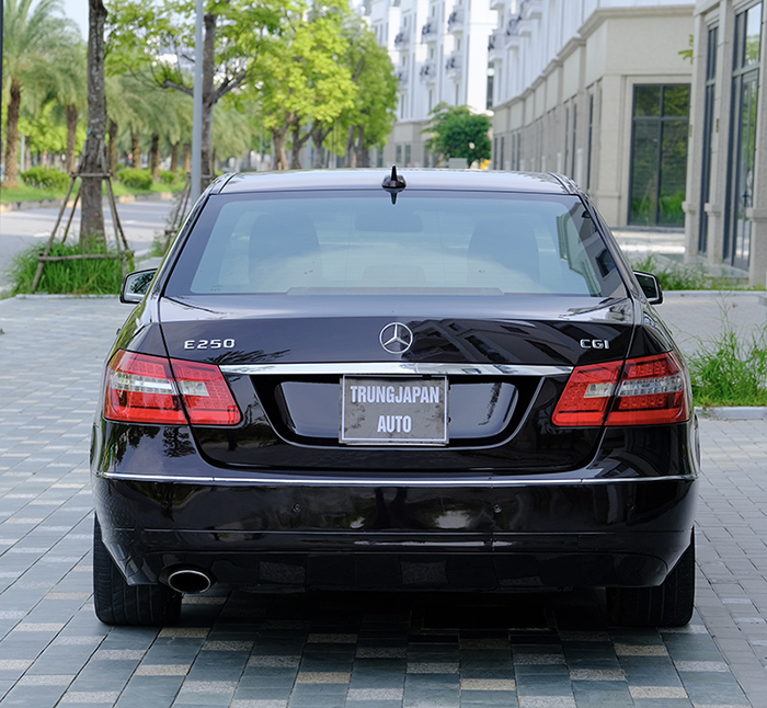 𝐌𝐞𝐫𝐜𝐞𝐝𝐞𝐬 𝐁𝐞𝐧𝐳 𝐄𝟐𝟓𝟎 𝟐𝟎𝟏𝟏