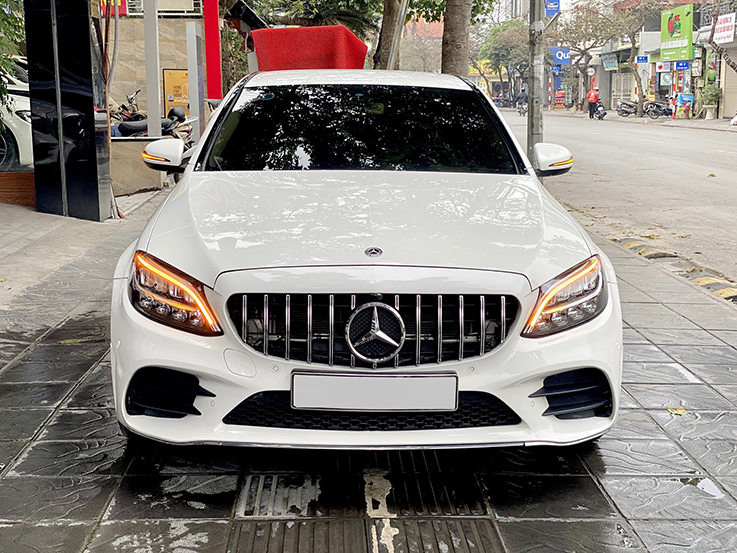 Mercedes C180 2020 (Trắng/nội thất kem)