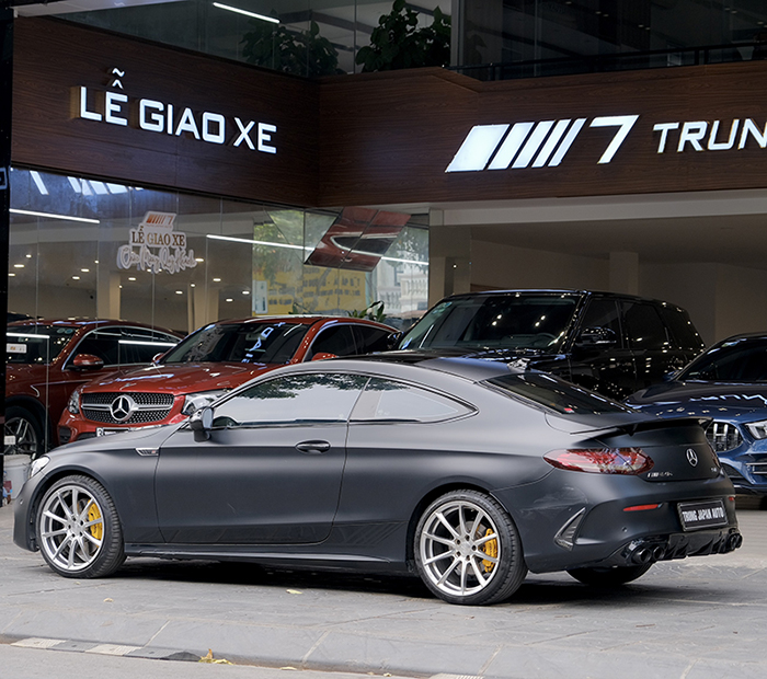 𝐌𝐞𝐫𝐜𝐞𝐝𝐞𝐬 𝐁𝐞𝐧𝐳 𝐂𝟑𝟎𝟎 𝐂𝐨𝐮𝐩𝐞 𝟐𝟎𝟏𝟕