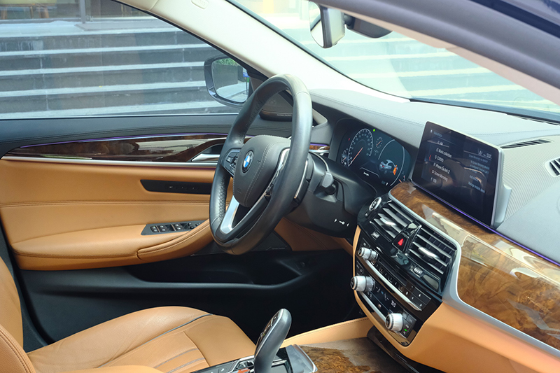 𝐁𝐌𝐖 𝟓𝟑𝟎𝐢 𝐋𝐮𝐱𝐮𝐫𝐲 𝐋𝐢𝐧𝐞 𝟐𝟎𝟏𝟗 (Xanh đen/nội thất nâu)