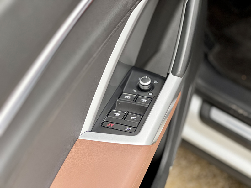 𝐀𝐮𝐝𝐢 𝐐𝟑 𝐒𝐩𝐨𝐫𝐭𝐛𝐚𝐜𝐤 𝟐𝟎𝟐𝟏 (𝐓𝐫𝐚̆́𝐧𝐠/𝐧𝐨̣̂𝐢 𝐭𝐡𝐚̂́𝐭 đ𝐞𝐧)