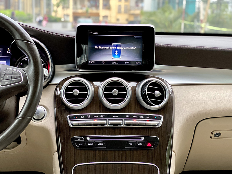 GLC200 2019 (Đen/nội thất đen)