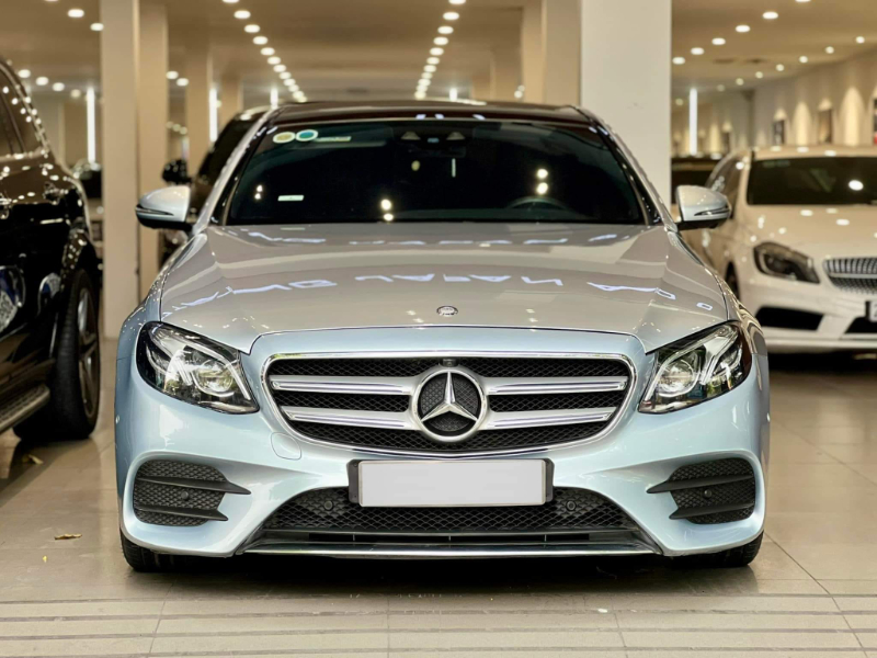 𝐌𝐞𝐫𝐜𝐞𝐝𝐞𝐬 𝐁𝐞𝐧𝐳 𝐄𝟑𝟎𝟎 𝐀𝐌𝐆 𝟐𝟎𝟏𝟕