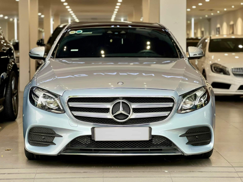 𝐌𝐞𝐫𝐜𝐞𝐝𝐞𝐬 𝐁𝐞𝐧𝐳 𝐄𝟑𝟎𝟎 𝐀𝐌𝐆 𝟐𝟎𝟏𝟕