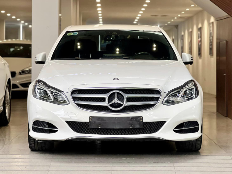 𝐌𝐞𝐫𝐜𝐞𝐝𝐞𝐬 𝐁𝐞𝐧𝐳 𝐄𝟐𝟎𝟎 𝐄𝐝𝐢𝐭𝐢𝐨𝐧 𝟐𝟎𝟏𝟓 (𝐓𝐫𝐚̆́𝐧𝐠/𝐧𝐨̣̂𝐢 𝐭𝐡𝐚̂́𝐭 đ𝐞𝐧)