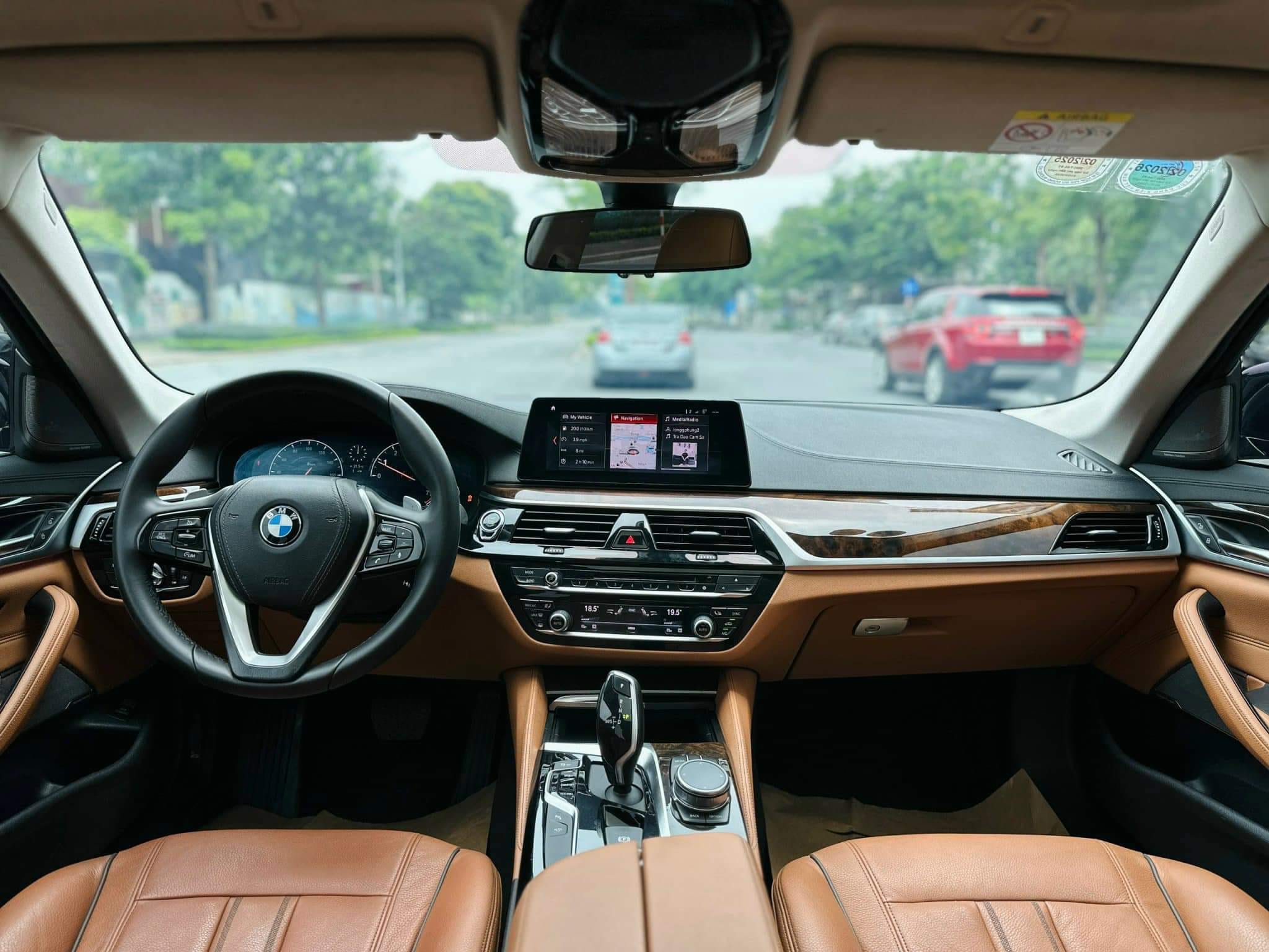 𝐁𝐌𝐖 𝟓𝟑𝟎𝐢 𝐋𝐮𝐱𝐮𝐫𝐲 𝐋𝐢𝐧𝐞 𝟐𝟎𝟏𝟗