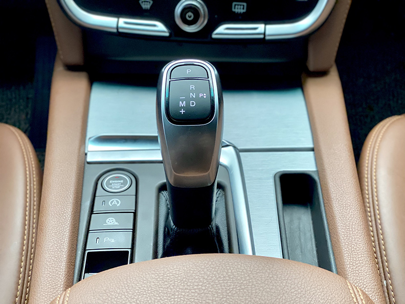 [VINFAST] Lux SA 2.0 PLUS Premium