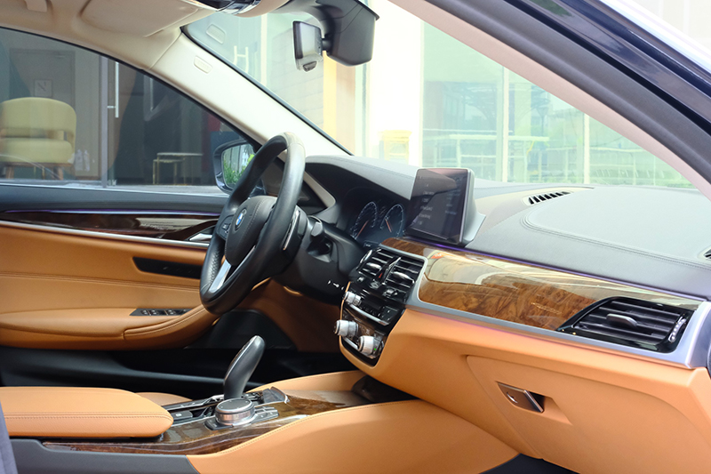 𝐁𝐌𝐖 𝟓𝟑𝟎𝐢 𝐋𝐮𝐱𝐮𝐫𝐲 𝐋𝐢𝐧𝐞 𝟐𝟎𝟏𝟗 (Xanh đen/nội thất nâu)