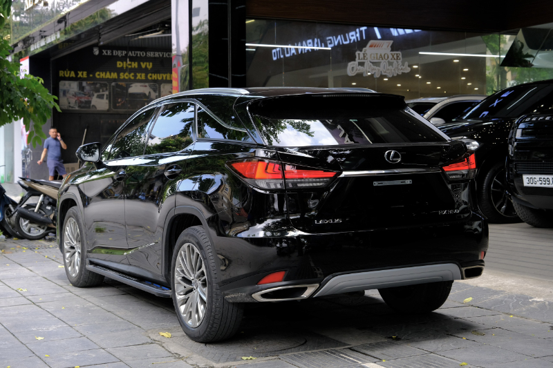 𝐋𝐞𝐱𝐮𝐬 𝐑𝐗𝟑𝟎𝟎 𝟐𝟎𝟐𝟏 (Đ𝐞𝐧/𝐧𝐨̣̂𝐢 𝐭𝐡𝐚̂́𝐭 𝐧𝐚̂𝐮)