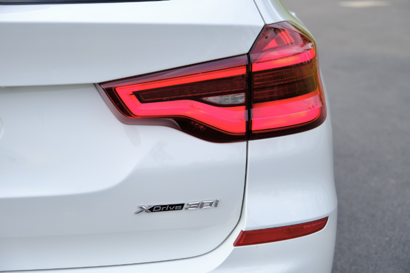 𝐁𝐌𝐖 𝐗𝟑 𝐗𝐝𝐫𝐢𝐯𝐞𝐫 𝟑𝟎𝐢 𝟐𝟎𝟏𝟗 (𝐓𝐫𝐚̆́𝐧𝐠/𝐧𝐨̣̂𝐢 𝐭𝐡𝐚̂́𝐭 𝐧𝐚̂𝐮)