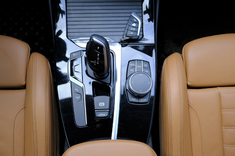 𝐁𝐌𝐖 𝐗𝟑 𝐗𝐝𝐫𝐢𝐯𝐞𝐫 𝟑𝟎𝐢 𝟐𝟎𝟏𝟗 (𝐓𝐫𝐚̆́𝐧𝐠/𝐧𝐨̣̂𝐢 𝐭𝐡𝐚̂́𝐭 𝐧𝐚̂𝐮)