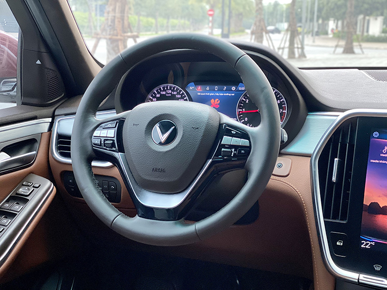 [VINFAST] Lux SA 2.0 PLUS Premium