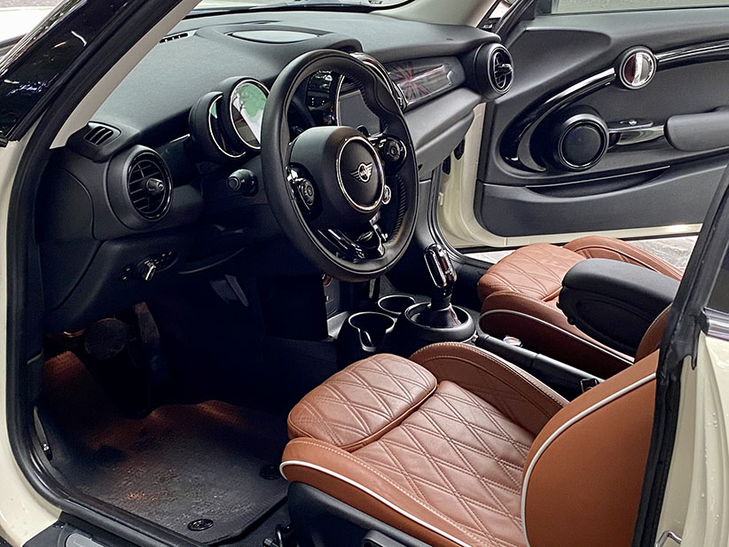 Mini Cooper S 2019 (Trắng/nội thất nâu)