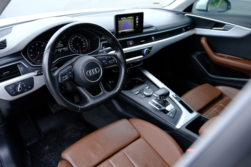 𝐀𝐮𝐝𝐢 𝐀𝟒 𝟐𝟎𝟏𝟔 (𝐓𝐫𝐚̆́𝐧𝐠/𝐧𝐨̣̂𝐢 𝐭𝐡𝐚̂́𝐭 𝐧𝐚̂𝐮)