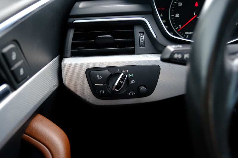 𝐀𝐮𝐝𝐢 𝐀𝟒 𝟐𝟎𝟏𝟔 (𝐓𝐫𝐚̆́𝐧𝐠/𝐧𝐨̣̂𝐢 𝐭𝐡𝐚̂́𝐭 𝐧𝐚̂𝐮)