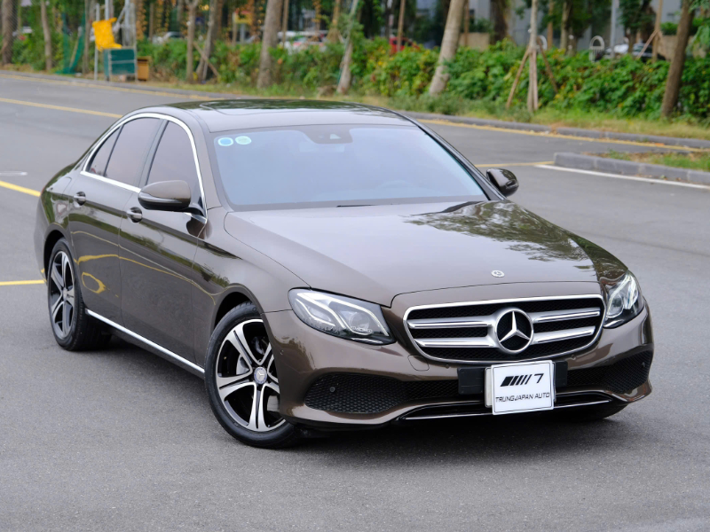 𝐌𝐞𝐫𝐜𝐞𝐝𝐞𝐬 𝐁𝐞𝐧𝐳 𝐄𝟐𝟓𝟎 𝟐𝟎𝟏𝟕 (𝐍𝐚̂𝐮/𝐧𝐨̣̂𝐢 𝐭𝐡𝐚̂́𝐭 đ𝐞𝐧)