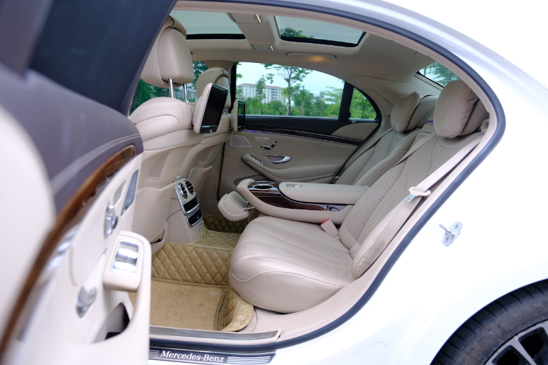 𝐌𝐞𝐫𝐜𝐞𝐝𝐞𝐬 𝐁𝐞𝐧𝐳 𝐒𝟒𝟎𝟎 𝟐𝟎𝟏𝟓 (𝐓𝐫𝐚̆́𝐧𝐠/𝐧𝐨̣̂𝐢 𝐭𝐡𝐚̂́𝐭 𝐤𝐞𝐦)