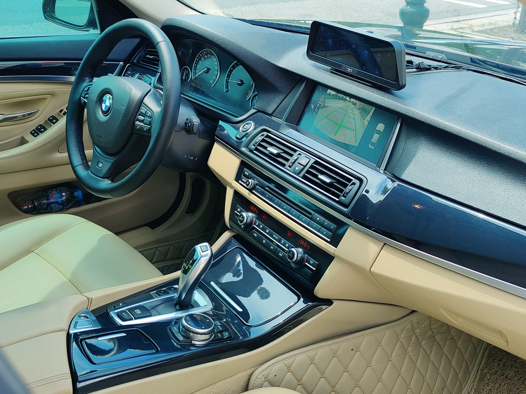 BMW 520i 2016 Đen