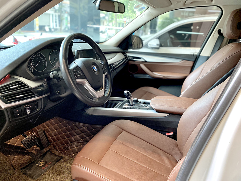 BMW X5 XDiver trắng/nâu 2017