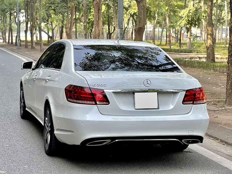 𝐌𝐞𝐫𝐜𝐞𝐝𝐞𝐬 𝐁𝐞𝐧𝐳 𝐄𝟐𝟎𝟎 𝐄𝐝𝐢𝐭𝐢𝐨𝐧 𝟐𝟎𝟏𝟓 (𝐓𝐫𝐚̆́𝐧𝐠/𝐧𝐨̣̂𝐢 𝐭𝐡𝐚̂́𝐭 đ𝐞𝐧)