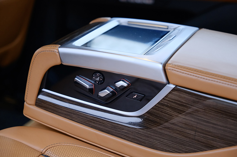 𝐁𝐌𝐖 𝟕𝟒𝟎𝐋𝐢 𝟐𝟎𝟏𝟔 (Đ𝐞𝐧/𝐧𝐨̣̂𝐢 𝐭𝐡𝐚̂́𝐭 𝐧𝐚̂𝐮)