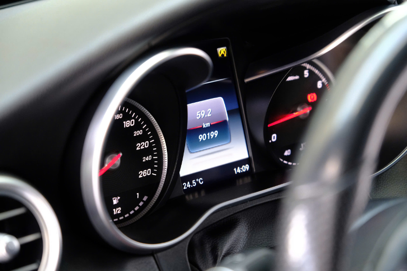 𝐌𝐞𝐫𝐜𝐞𝐝𝐞𝐬 𝐁𝐞𝐧𝐳 𝐂𝟐𝟎𝟎 𝟐𝟎𝟏𝟔 (Đ𝐞𝐧/𝐧𝐨̣̂𝐢 𝐭𝐡𝐚̂́𝐭 đ𝐞𝐧)