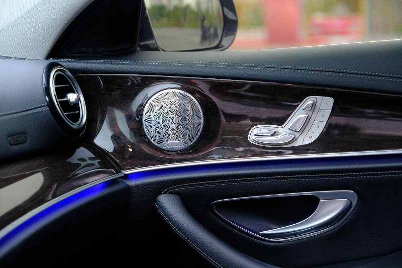 𝐌𝐞𝐫𝐜𝐞𝐝𝐞𝐬 𝐁𝐞𝐧𝐳 𝐄𝟐𝟓𝟎 𝟐𝟎𝟏𝟕 (𝐍𝐚̂𝐮/𝐧𝐨̣̂𝐢 𝐭𝐡𝐚̂́𝐭 đ𝐞𝐧)