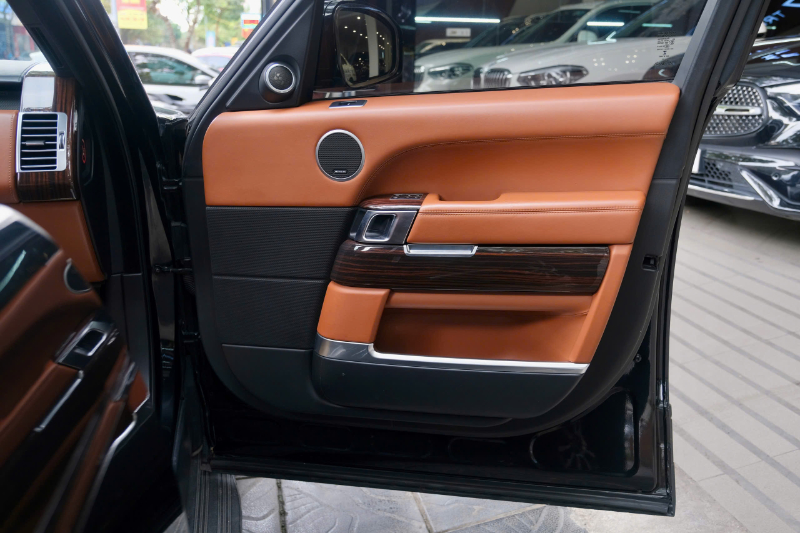 𝐑𝐚𝐧𝐠𝐞 𝐑𝐨𝐯𝐞𝐫 𝐀𝐮𝐭𝐨𝐛𝐢𝐨𝐠𝐫𝐚𝐩𝐡𝐲 𝐌𝐨𝐝𝐞𝐥 𝟐𝟎𝟏𝟒 (Đ𝐞𝐧 | 𝐧𝐨̣̂𝐢 𝐭𝐡𝐚̂́𝐭 𝐧𝐚̂𝐮)