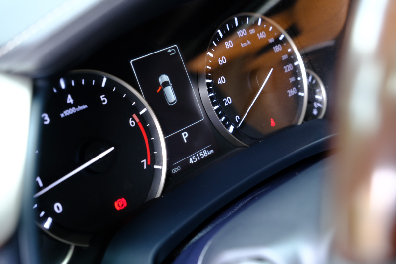 𝐋𝐞𝐱𝐮𝐬 𝐑𝐗𝟑𝟎𝟎 𝟐𝟎𝟐𝟏 (Đ𝐞𝐧/𝐧𝐨̣̂𝐢 𝐭𝐡𝐚̂́𝐭 𝐧𝐚̂𝐮)