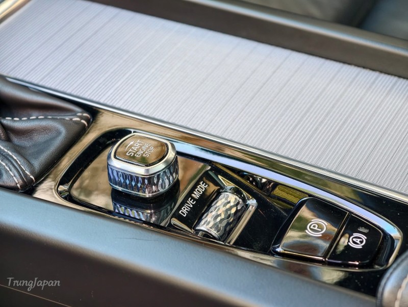 𝐕𝐨𝐥𝐯𝐨 𝐗𝐂𝟔𝟎 𝐑-𝐃𝐞𝐬𝐢𝐠𝐧 𝐬𝐱 𝟐𝟎𝟐𝟎 𝐌𝐨𝐝𝐞𝐥 𝟐𝟎𝟐𝟏